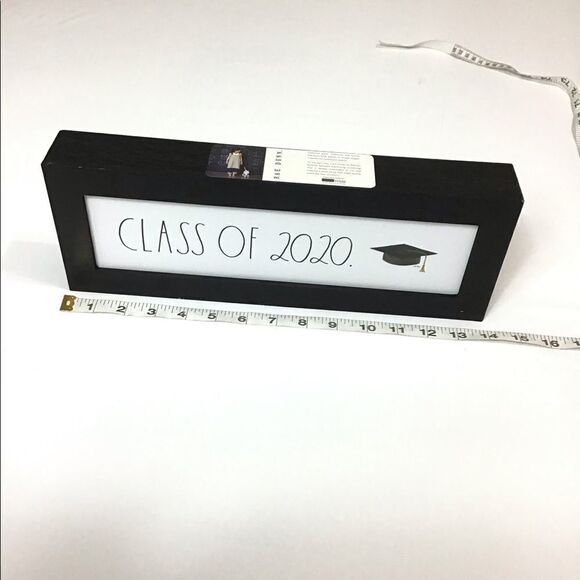 Rae Dunn Class Of 2020 Graduation Wooden Deco Sign - Picture 4 of 8